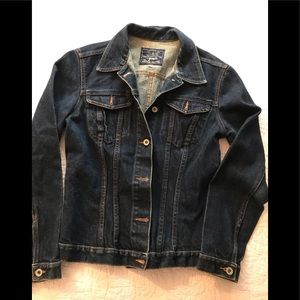 Dark blue fitted jean jacket
